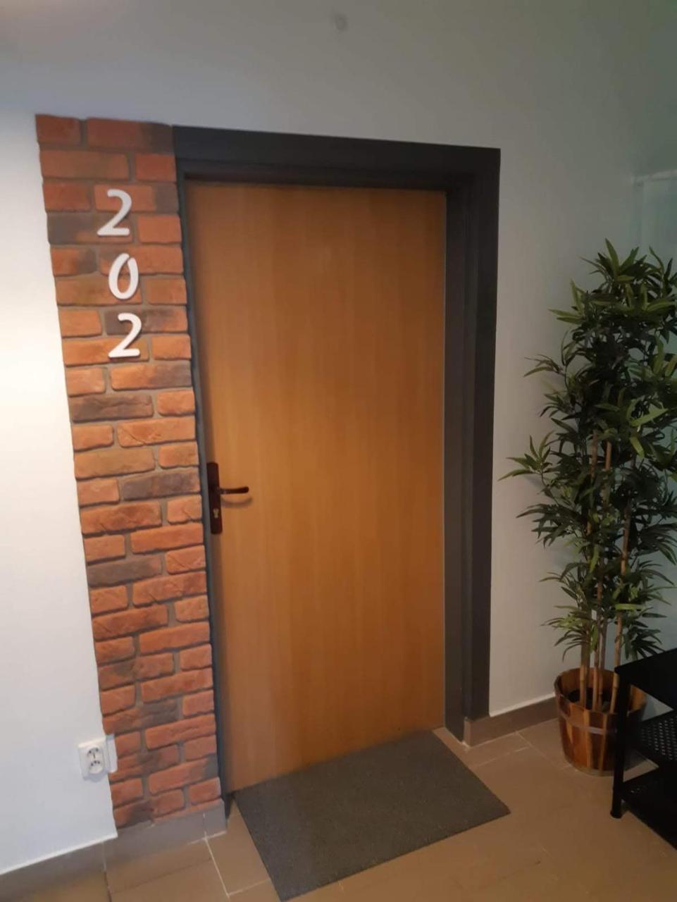 Hostel W5 Познань Экстерьер фото