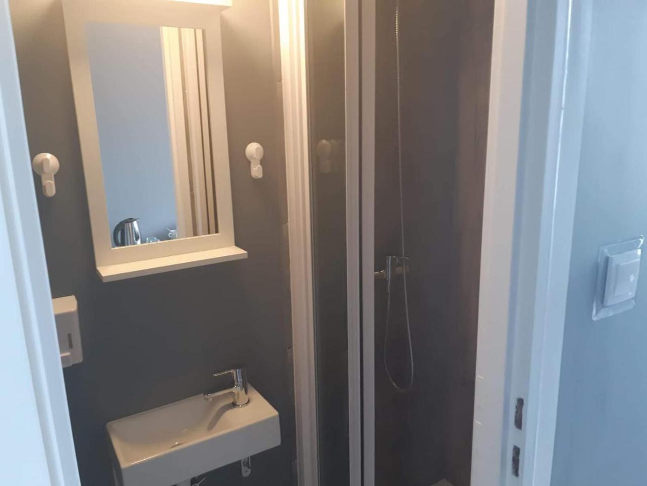 Hostel W5 Познань Экстерьер фото
